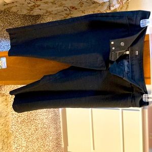 Apt essentials size 12 like new